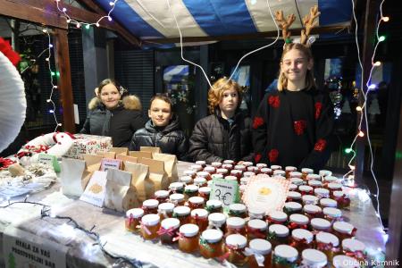 Miklavžev koncert na Osnovni šoli Toma Brejca napolnil dvorano do zadnjega kotička (6)